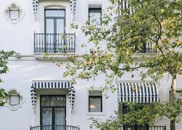 Petit Palace Puerta De TrianaHotel Seville